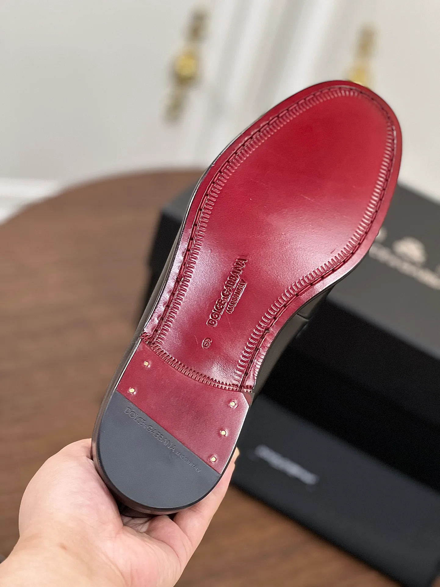 ••New arrivals••Dolce&Gabb*_Dg high-end men's formal shoes and casual leather shoes. First-layer cowhide upper imported from Italy. You can see the leather texture at a glance. Breathable calfskin lining. High-end and luxurious leather outsole. Unique style. Finely crafted details! Size: 39-44 (customized at 38.45.46) ¥960
